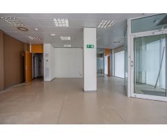 ???? ¡OPORTUNIDAD ÚNICA EN BENFERRI! ???? ¿Buscas el lugar perfecto para tu próximo negocio?