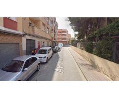 Local comercial de 516 m² en Mula – Avenida Juan Viñegla, nº 5