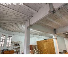 Local en venta en Manresa, ideal para cinco vehículos