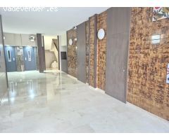 Piso con encanto en Sants-Badal con parking y vistas despejadas