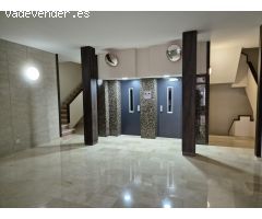 Piso con encanto en Sants-Badal con parking y vistas despejadas