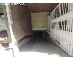 EXCELENTE PLAZA DE APARCAMIENTO PARA VEHICULO GRANDE JUNTO PLAZA LUCEROS EN ALICANTE
