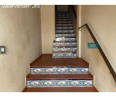 Casa en venta en Los Palacios, Calle Antonio Gala – Junto a la Plaza de las Flores