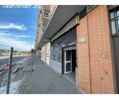Local comercial en venta y alquiler – Máxima visibilidad en Ronda Urbana Norte