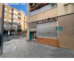 ¡Oportunidad de alquiler! Local comercial en esquina muy visible – Nuevo Palmete, Sevilla