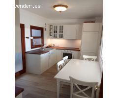Se vende amplio piso de 4 dormitorios con vista despejadas