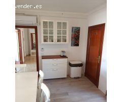 Se vende amplio piso de 4 dormitorios con vista despejadas