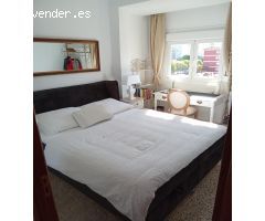 Se vende amplio piso de 4 dormitorios con vista despejadas