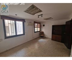 Oficina céntrica en venta y alquiler