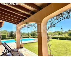 Confortable Villa con gran jardín y piscina privada lista para el verano