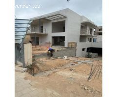 Casa de obra nueva en venta en La Plana