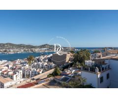 Ático dúplex en venta en Dalt Vila, Ibiza