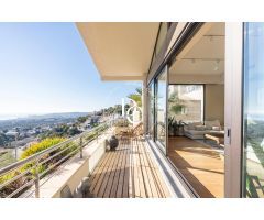 Casa con vistas panorámicas en venta en urbanización Quintmar, Sitges