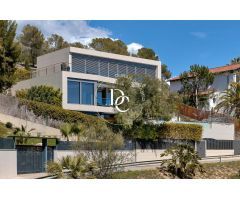 Exclusiva casa unifamiliar en venta en Can Girona