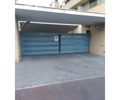 PLAZA DE PARKING EN CRTA. TRASSIERRA PARA COCHE Y MOTO