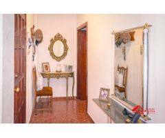 VIVIENDA PARA ENTRAR A VIVIR CON PATIO PRIVADO EN EL NARANJO