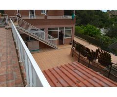 CASA CON VISTAS AL MAR Y MONTAÑA