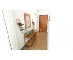 SE ALQUILA APARTAMENTO JULIO Y AGOSTO,  JUNTO AL MAR !!!!!!