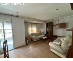 SE ALQUILA PISO DE 2 HABITACIONES CON MUY BUENA UBICACIÓN