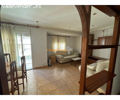SE ALQUILA PISO DE 2 HABITACIONES CON MUY BUENA UBICACIÓN