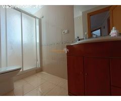 SE ALQUILA APARTAMENTO ZONA PISOS AZULES