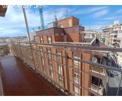 SE ALQUILA APARTAMENTO ZONA PISOS AZULES