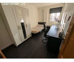 SE ALQUILA PISO ESPECIAL ESTUDIANTES CEU REYES CATOLICOS DISPONIBLE EN JULIO 2025