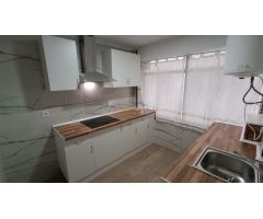 SE VENDE PISO EN CAROLINAS- ALICANTE!!!