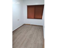 SE VENDE PISO EN CAROLINAS- ALICANTE!!!