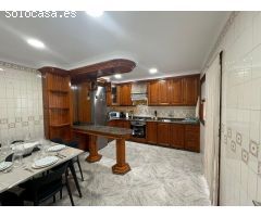SE ALQUILAN HABITACIONES A 10 MIN DEL CEU