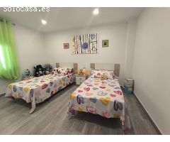 SE VENDE EXCELENTE VIVIENDA , ZONA CENTRO !!!!!!