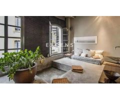 Ático Loft en Passatge Sert – Exclusividad y estilo industrial