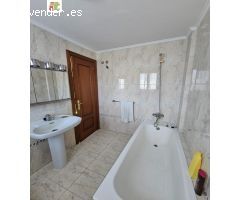 Precioso bifamiliar en Urduliz, a 5 minutos andando de todos los servicios.