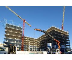 APARTAMENTOS DE GRAN LUJO A TAN SOLO  100 METROS DE LA PLAYA
