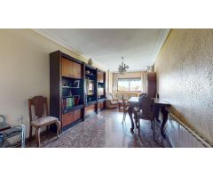 PISO TODO EXTERIOR ADAPTADO PARA MINUSVALIDOS CON EXCELENTES VISTAS, TRASTERO Y GARAJE