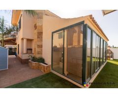 Magnífico chalet independiente de 5 dormitorios, en urb. privada con zonas comunes.