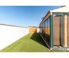 Magnífico chalet independiente de 5 dormitorios, en urb. privada con zonas comunes.