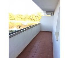 ALQUILER DE PISO DE 3 DORMITORIOS EN PUERTO GELVES, CON ZONAS COMUNES, GARAJE Y TRASTERO