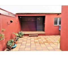 Chalet adosado de esquina en Plaza Almazara - Almensilla