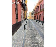 Piso de 3 dormitorios con garaje cerca del metro de San Bernardo