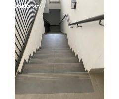 Precioso piso seminuevo en urb. privada, con zonas comunes y 2 plazas de garaje