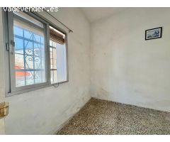 CASA DE 2 PLANTAS CON 4 HABITACIONES Y PATIO DE 20 M2 EN GRANJA SUÁREZ