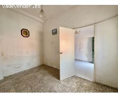 CASA DE 2 PLANTAS CON 4 HABITACIONES Y PATIO DE 20 M2 EN GRANJA SUÁREZ