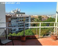 Ático de 3 habitaciones en pabellones con vistas espectaculares. Céntrico y al lado de la estación.