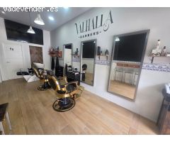 LOCAL COMPLETAMENTE PREPARADO PARA FUNCIONAR COMO BARBERÍA