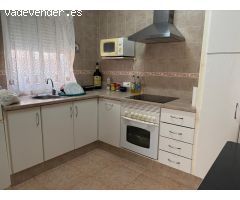 CASA ESQUINA CON TERRAZA EN BUENA ZONA