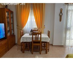 CASA ESQUINA CON TERRAZA EN BUENA ZONA