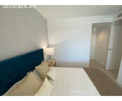 Piso con terraza 48 m2 y patio privado. Garaje y trastero.