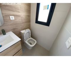 Adosado con solárium 50m2, patio 22.5 m2, semisótano 25.95 m2