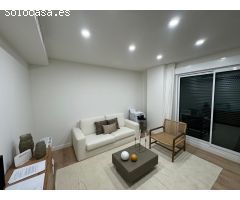 Ático con terraza y solarium, además de trastero y plaza de garaje.